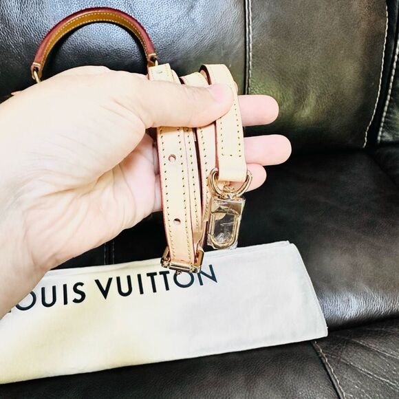 Louis Vuitton Cluny BB with Added Strap - Picture 3 of 16